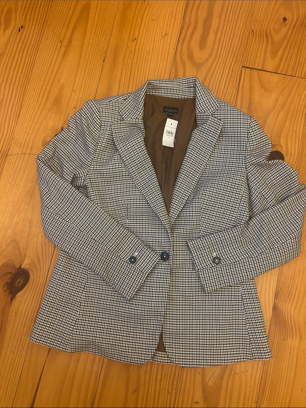 Ann Taylor Factory Black and White Houndstooth Blazer